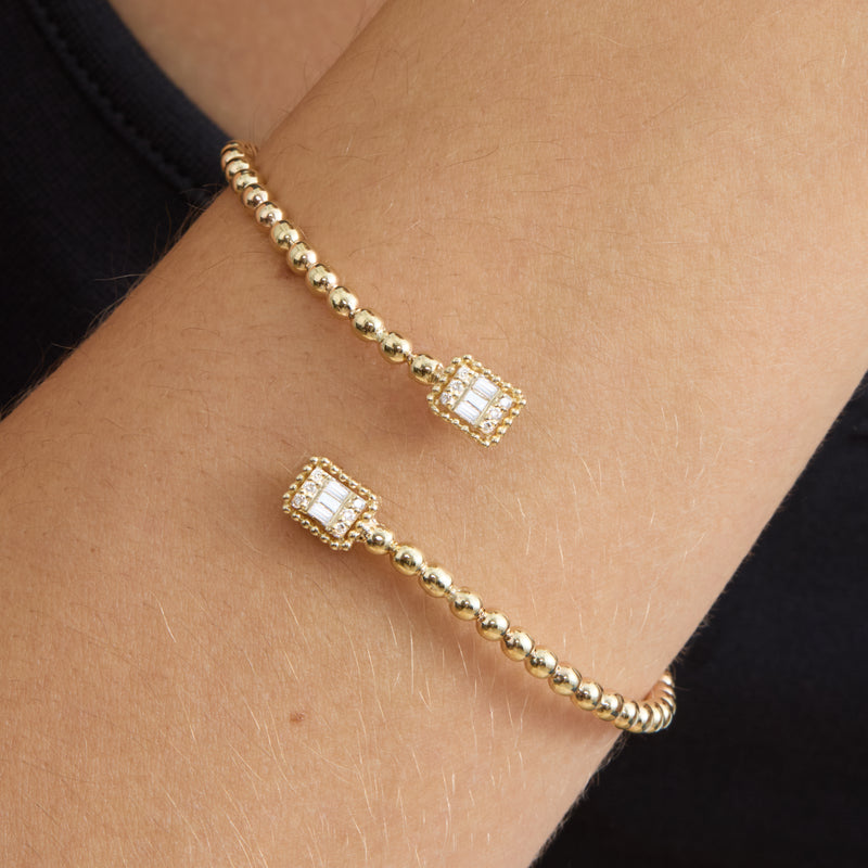 Cluster Setting Diamond Bangle