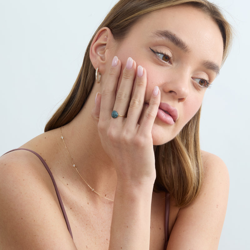 Pave Blue Diamond Ring, Gita