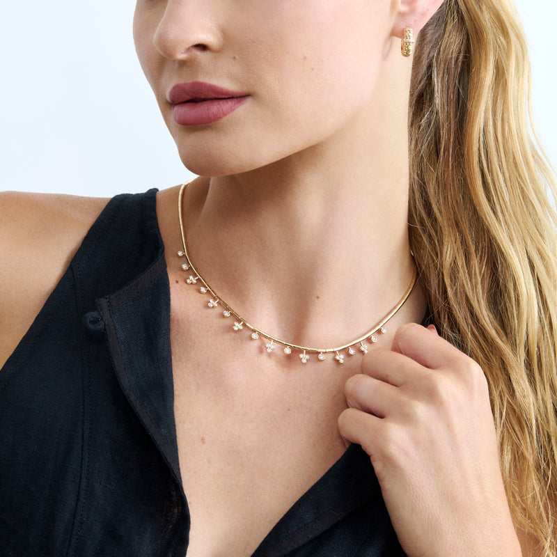 elegant clover choker