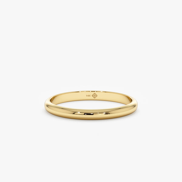 yellow gold wedding ring