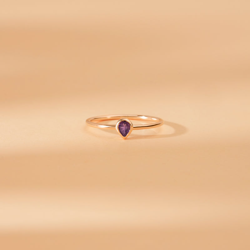 minimalist design gold band