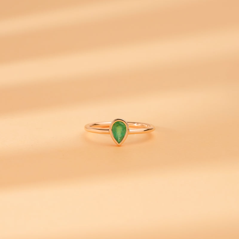 Solitaire Drop Emerald Solid Gold Ring