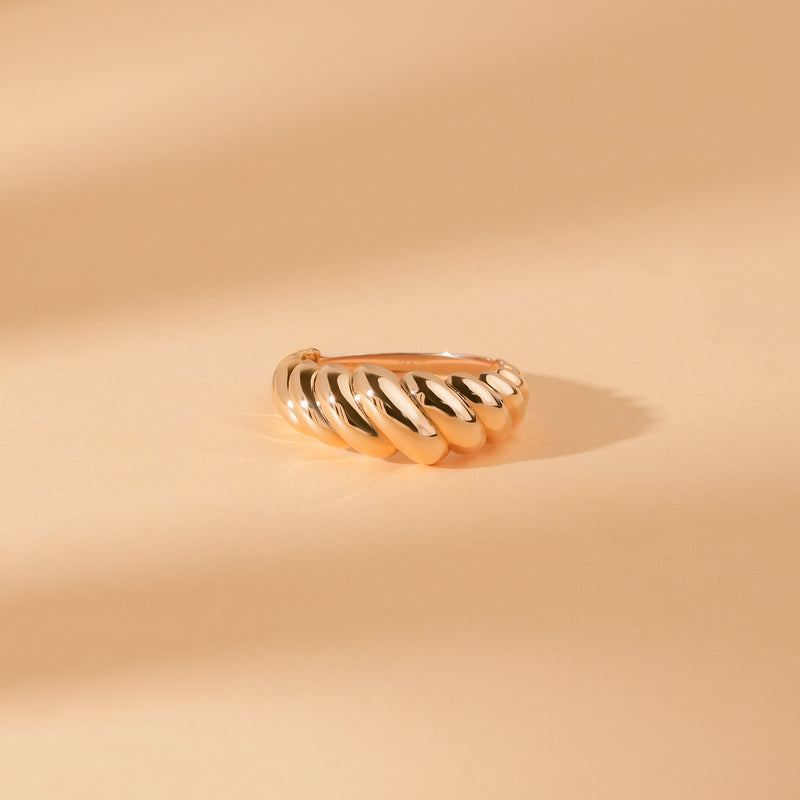 14k gold croissant design band
