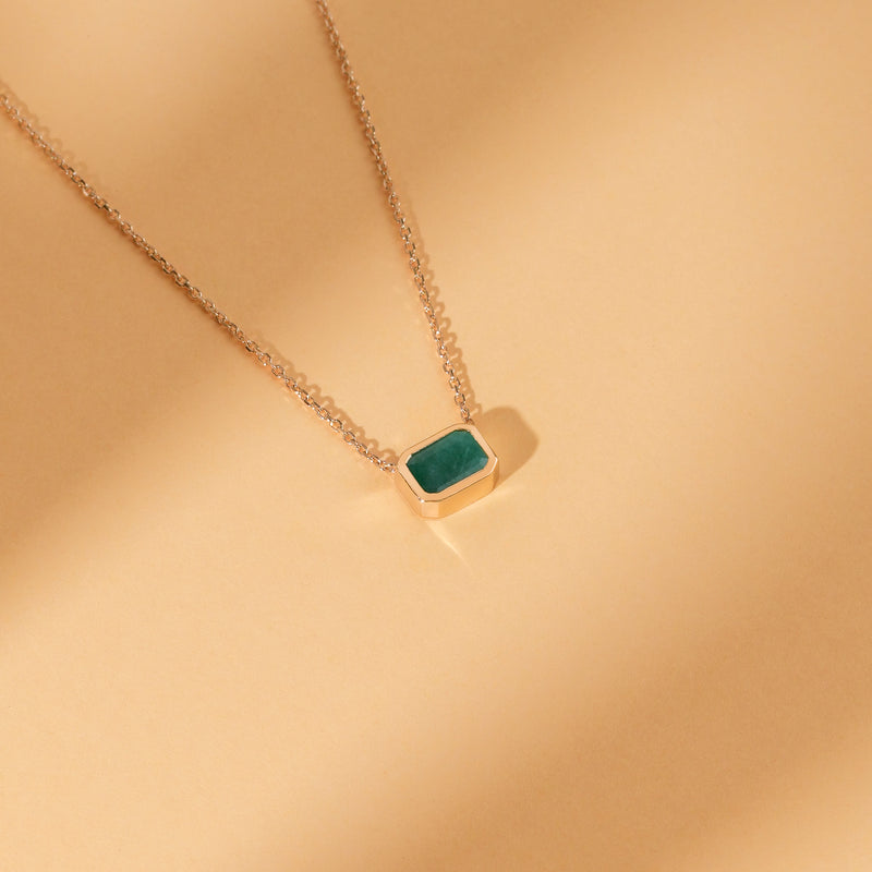dainty handmade natural green emerald necklace for her