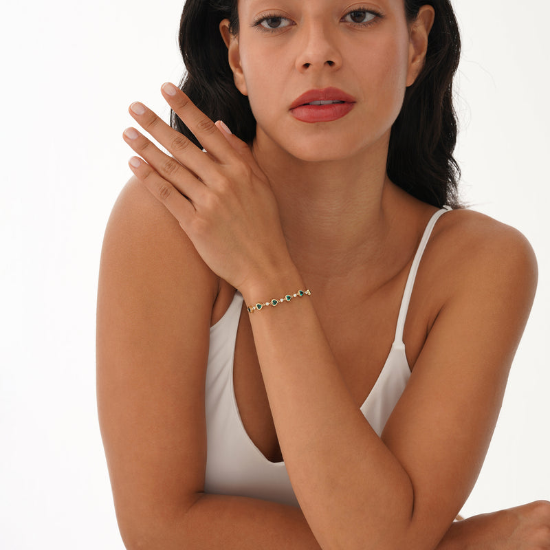 Heart Cut Lab Grown Emerald Bracelet, Thessira