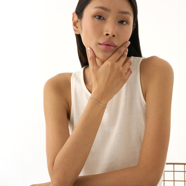 Ombre Blue Sapphire Tennis Bracelet, Petra