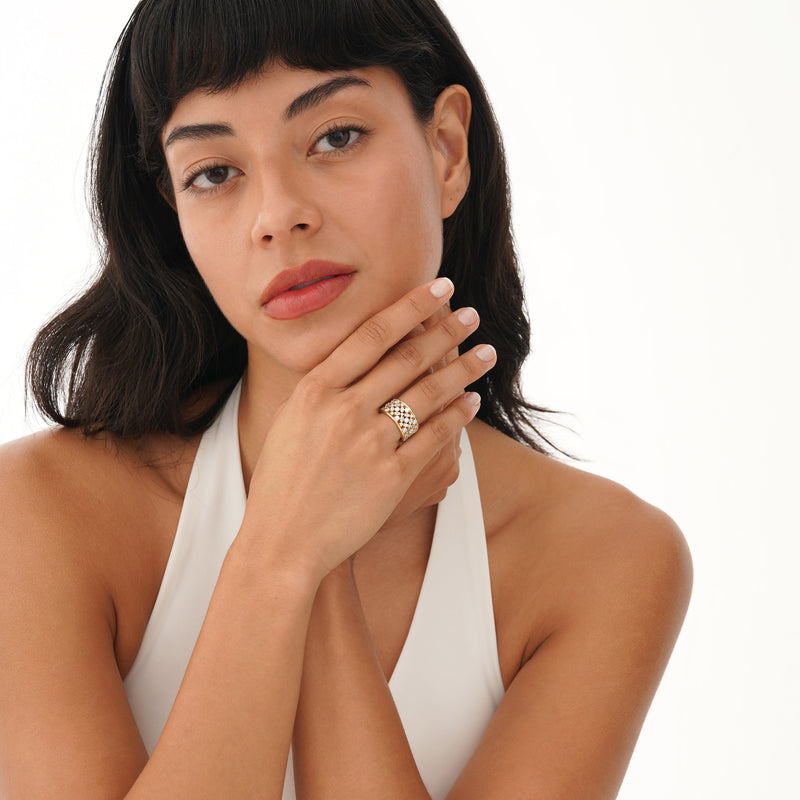 Wide Diamond Cigar Band, Seliora