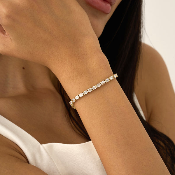 Oval Lab Grown Diamond Bracelet, Bellatrix