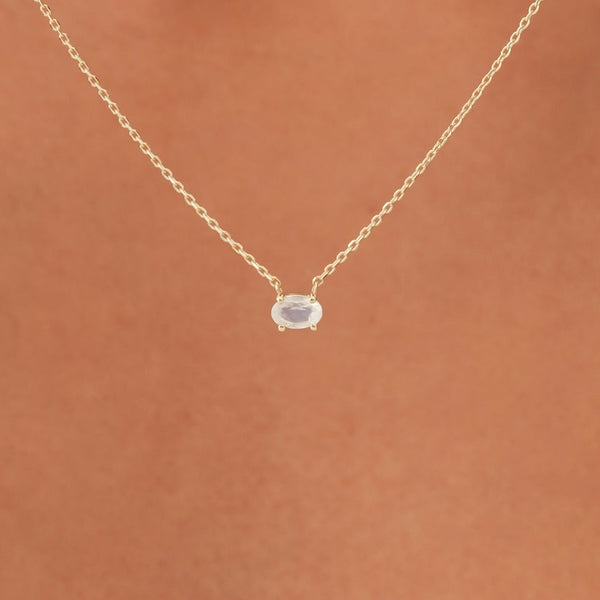 Solid Gold Moonstone Oval Necklace, Loa