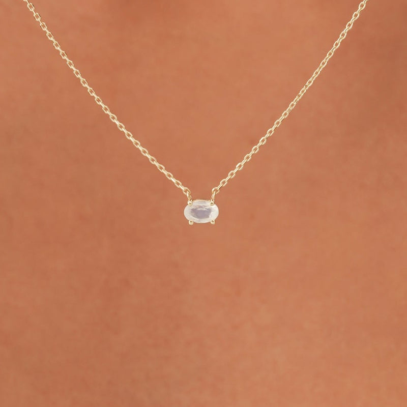 Solid Gold Moonstone Oval Necklace, Loa