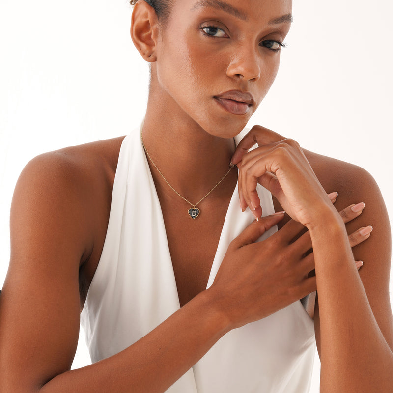 Black Diamond Initial Heart Charm, Aluinne