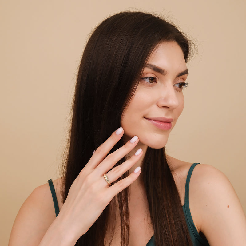 prong set round diamond band