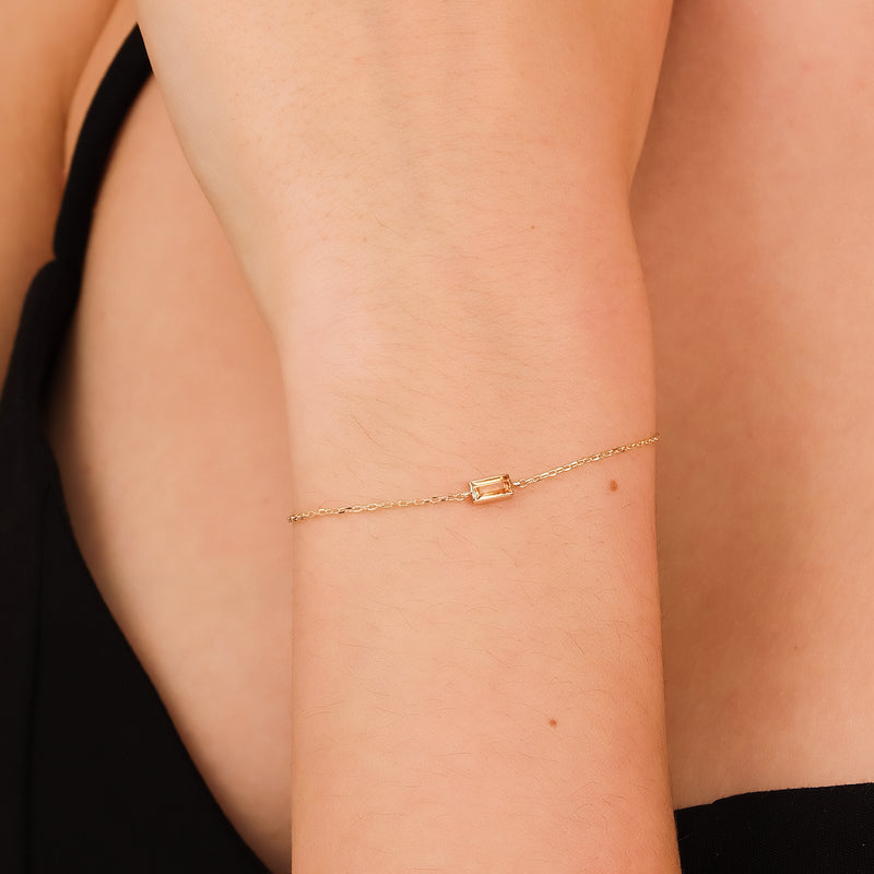 natural orange gemstone