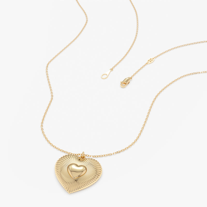Gold Heart Pendant, Zyne