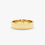 Gold Ribbed Band, Scottie
