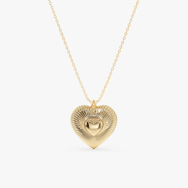 Gold Heart Pendant, Zyne