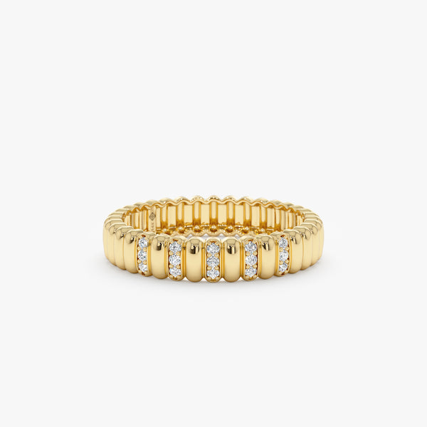 yellow gold ribbed diamond ring