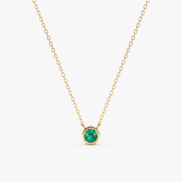 14k Gold Emerald Bezel Necklace in Yellow Gold
