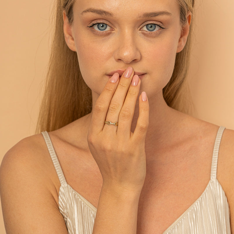 april birthstone diamond chain ring for her