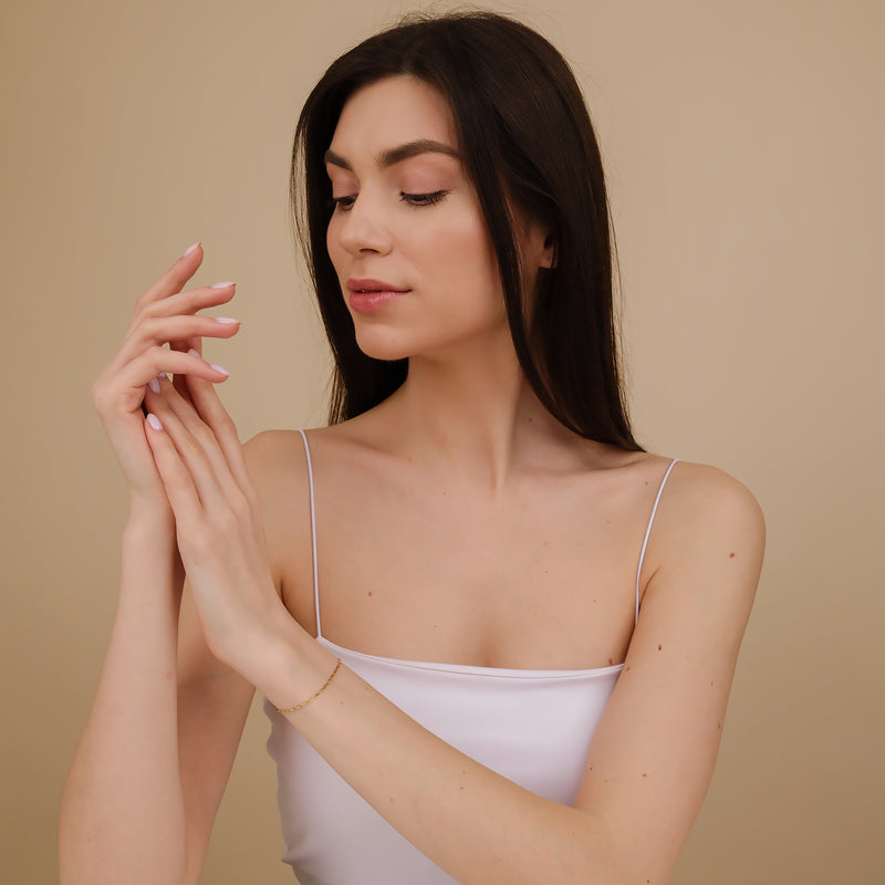 Yellow gold rectangular woven box chain bracelet