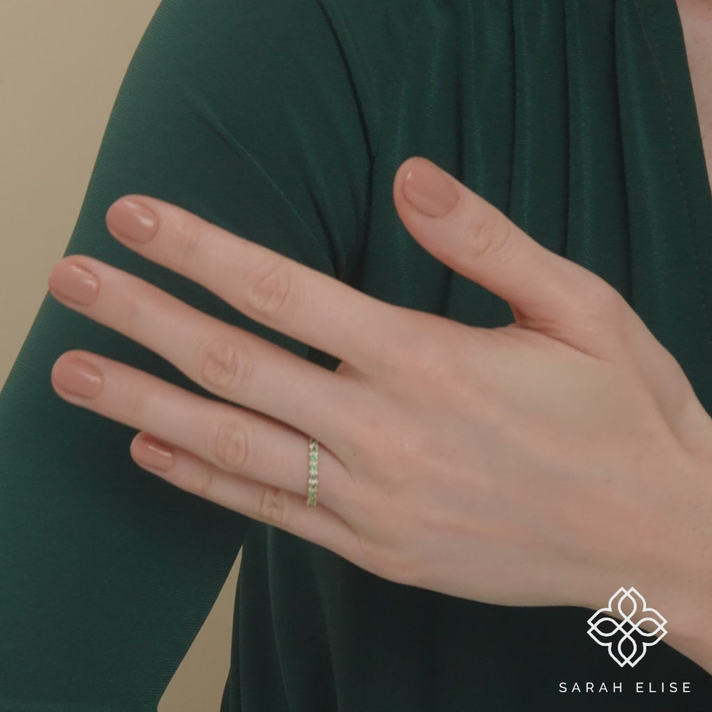 solid gold handmade emerald ring