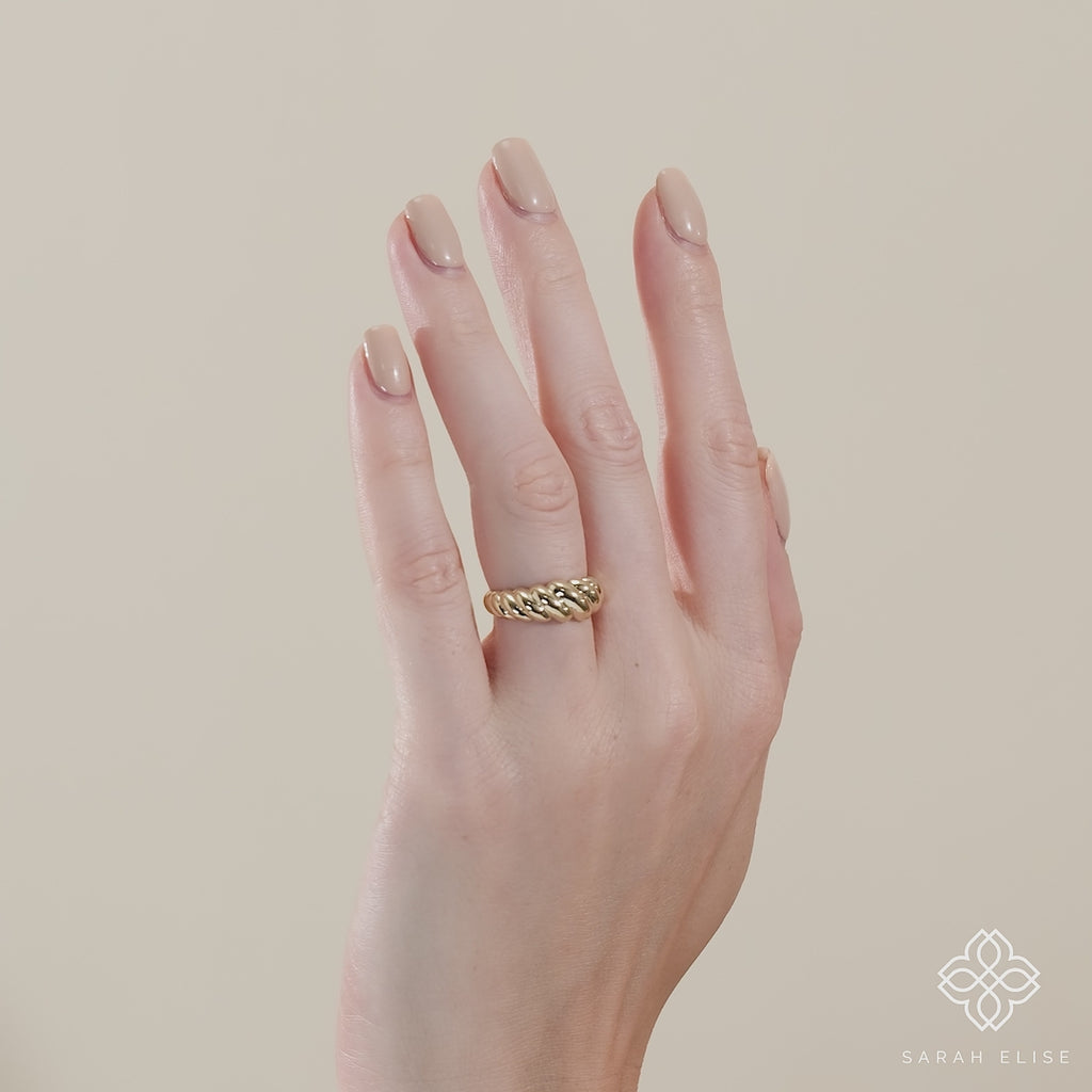 dainty handmade jewelry