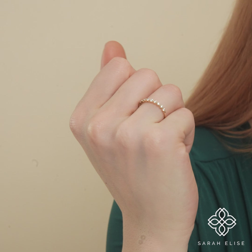 minimalistic petite diamond ring