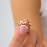 Petite Star of David Ring, Bia