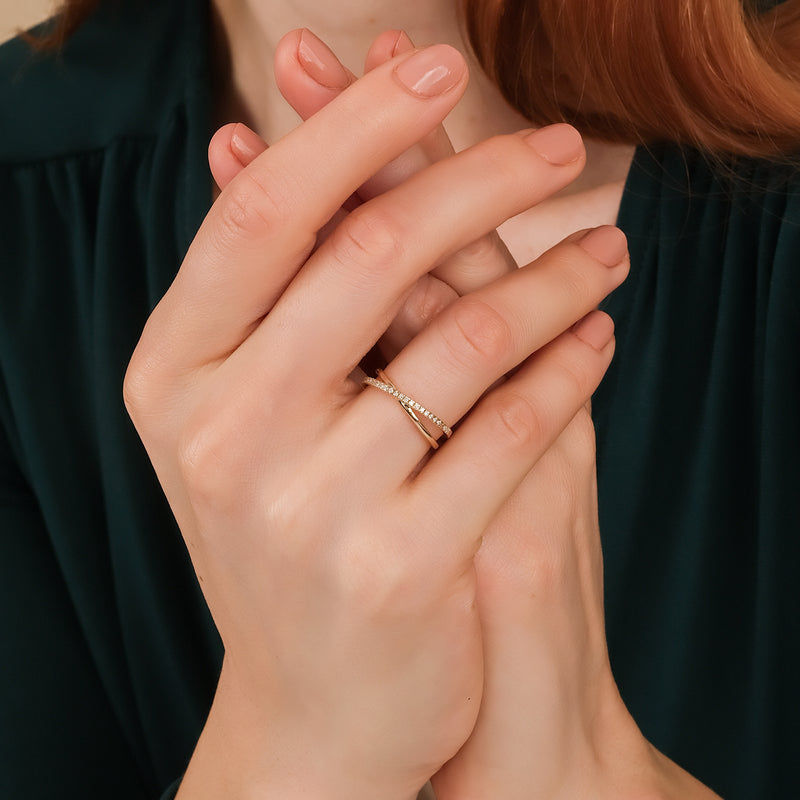 minimalistic pave diamond crossover ring 