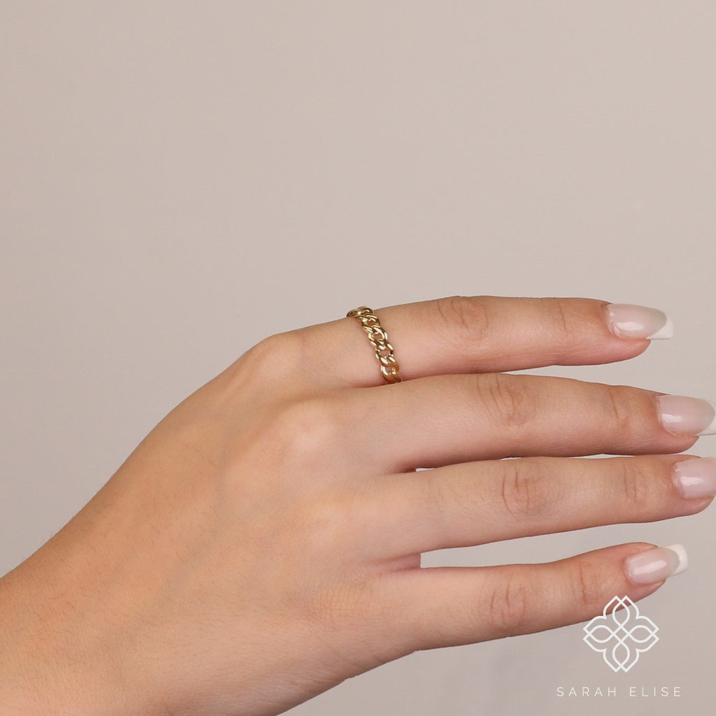 Simplistic Cuban Chain Ring