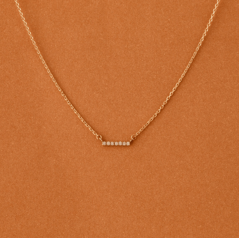 Minimalistic Multi Diamond Necklace