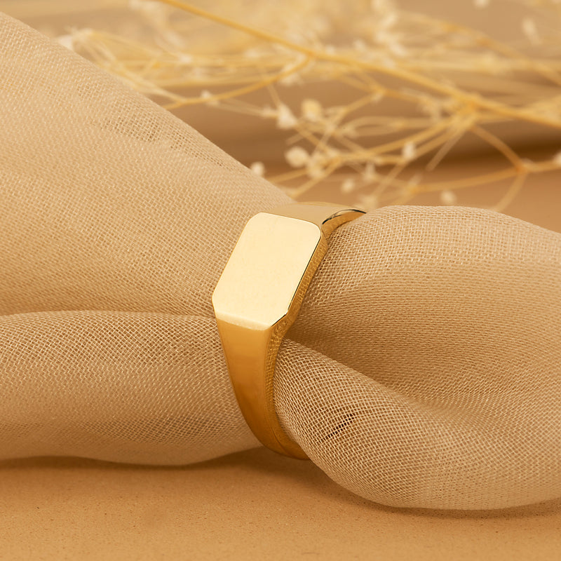 Yellow Gold Engraved Ring