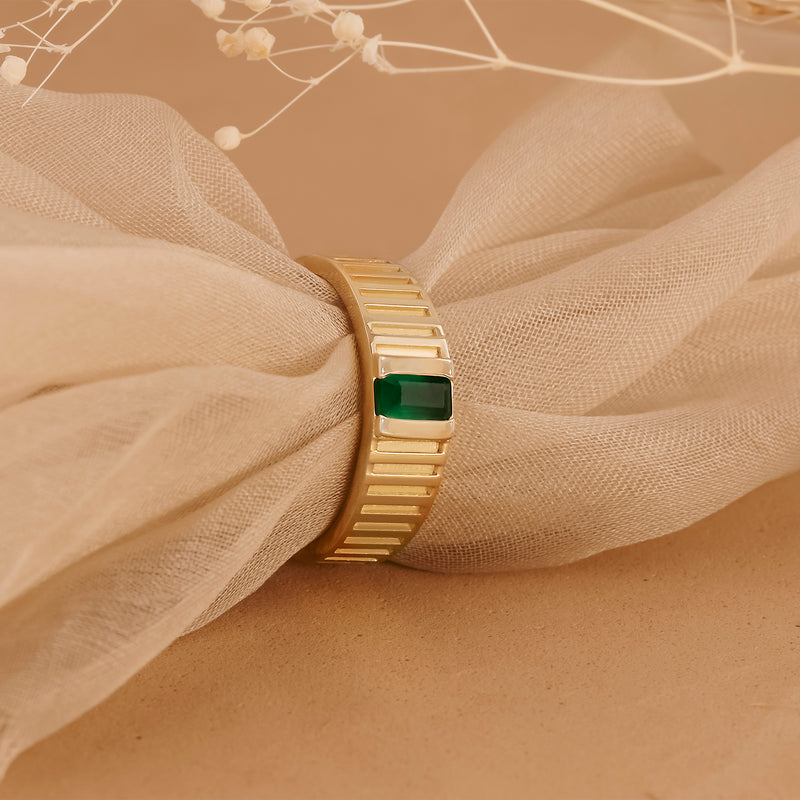 Handmade Vintage Ring with Single Emerald