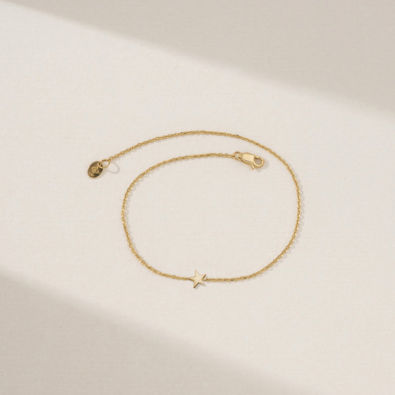 Petite Star Chain Bracelet