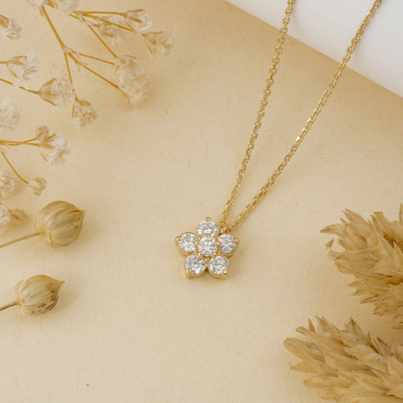 natural Diamond Flower Pendant necklace