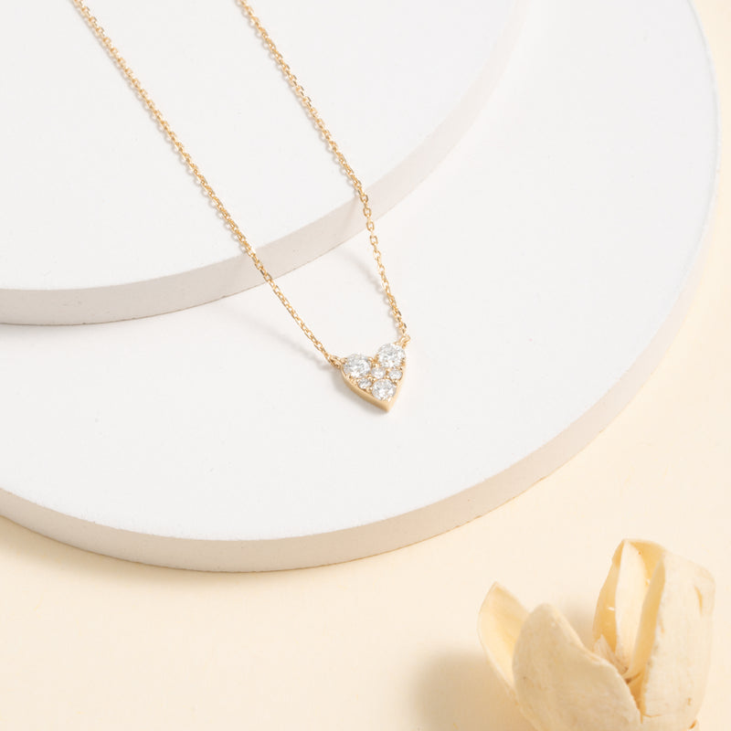 Minimalist natural Diamond Heart pendant Necklace