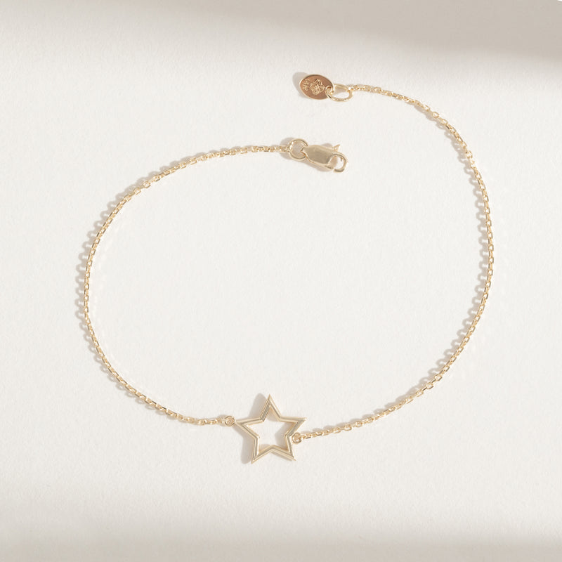 Gold Star Outline Bracelet