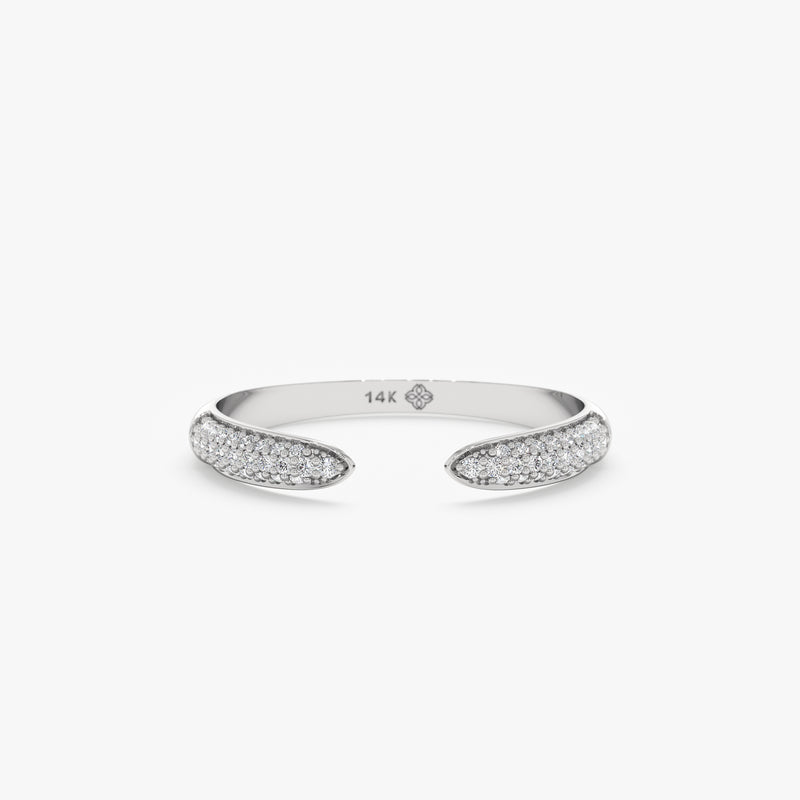 White gold diamond claw ring