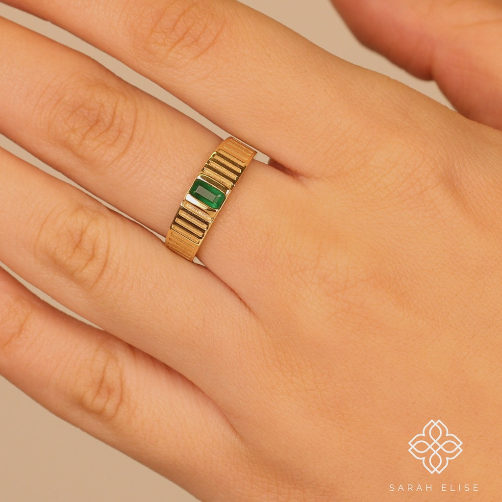 Petite Dainty Emerald Ring