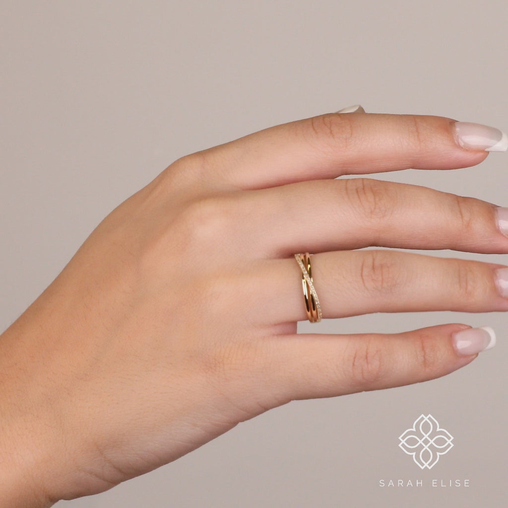 Solid Gold and Naural Diamond Crossover Ring