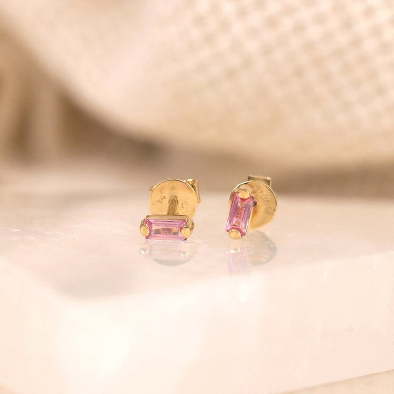 september birthstone sapphire earring in baguette cut